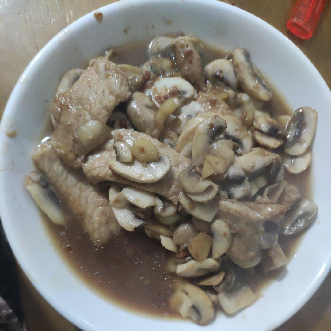 口蘑炒肉(强烈推荐太美味)