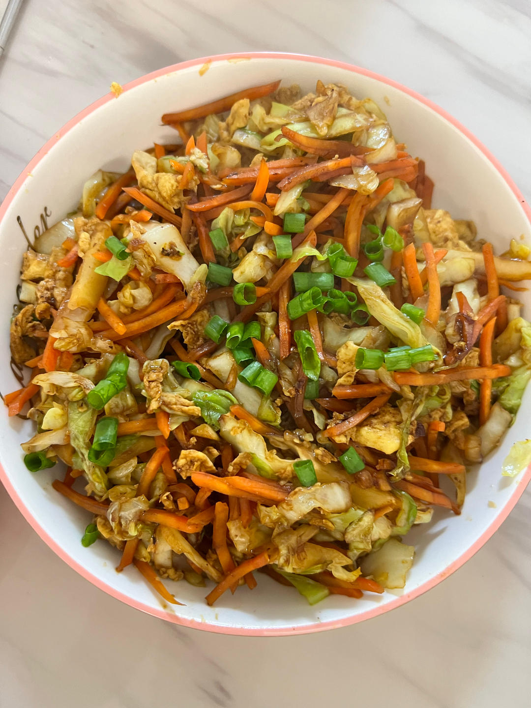 超级下饭的家常菜！给肉都不换的包菜炒鸡蛋