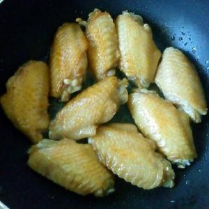 梅干菜炆鸡翅的做法 步骤2