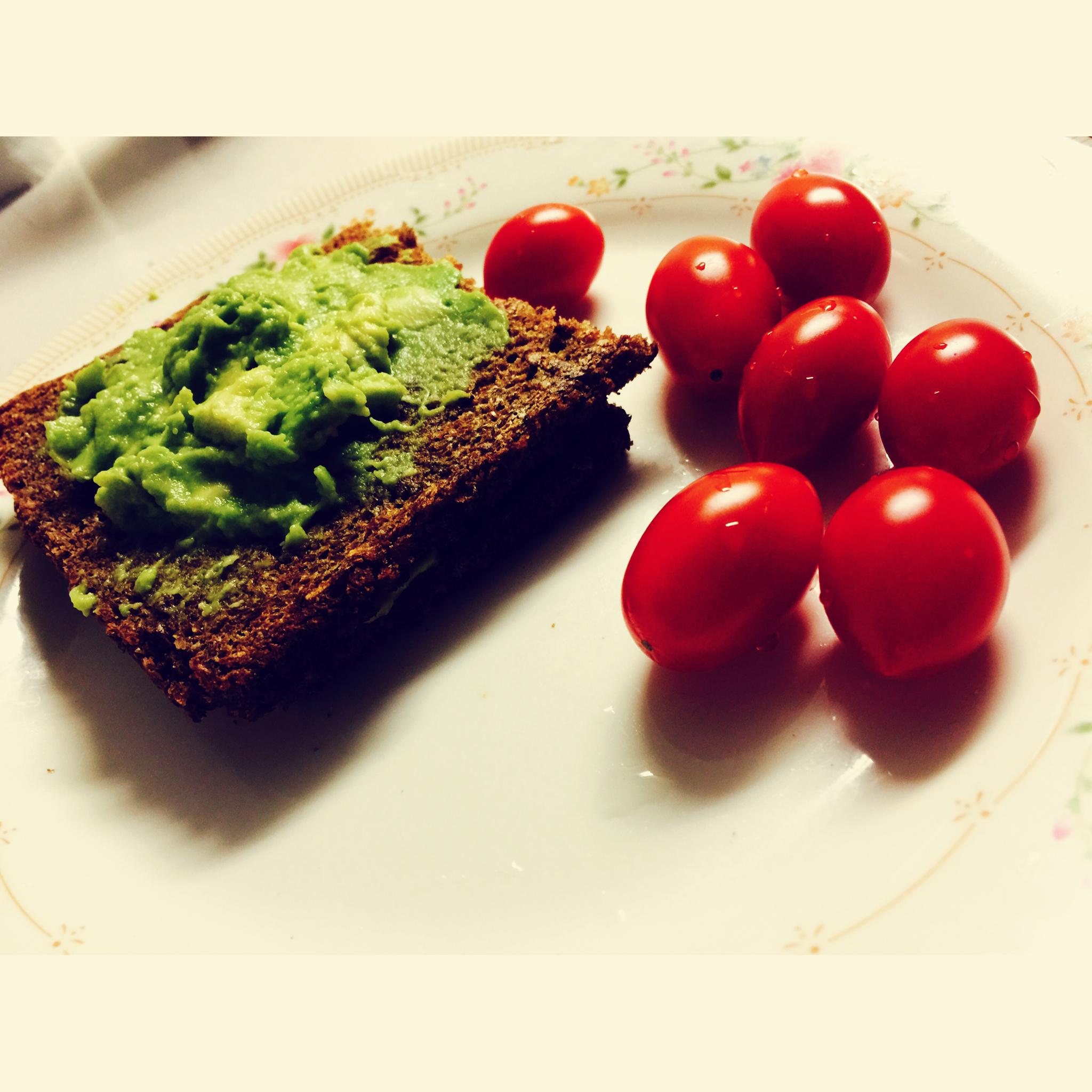 巨好吃的牛油果土司