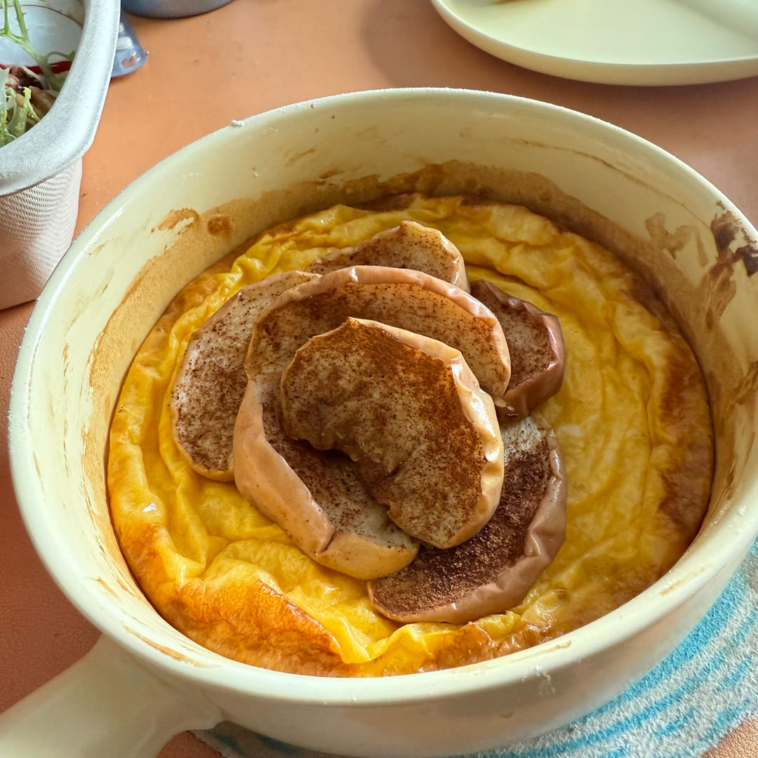 一只鸡蛋用量的荷兰宝贝松饼【肉桂苹果dutch baby】