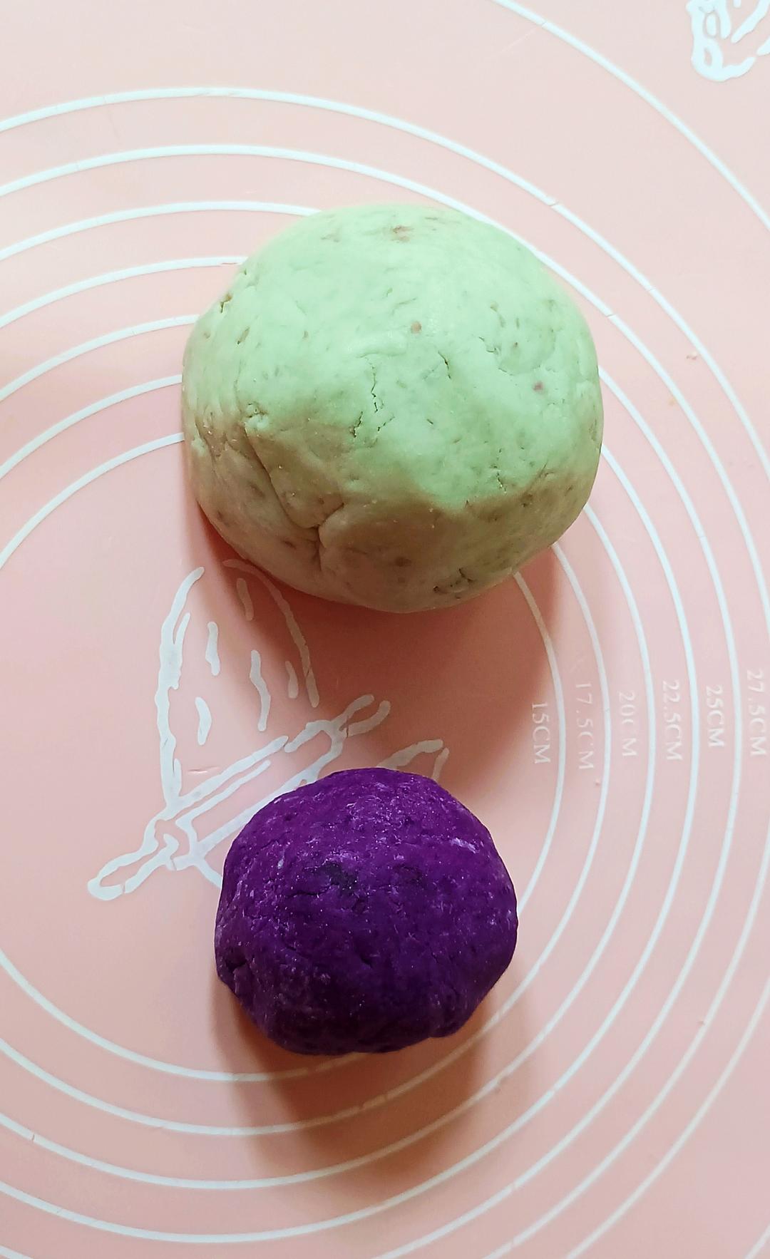 双色紫薯月饼，低卡，免烤箱|劣狐狐烘焙