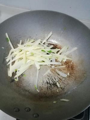 清炒蒜苔土豆丝的做法 步骤5