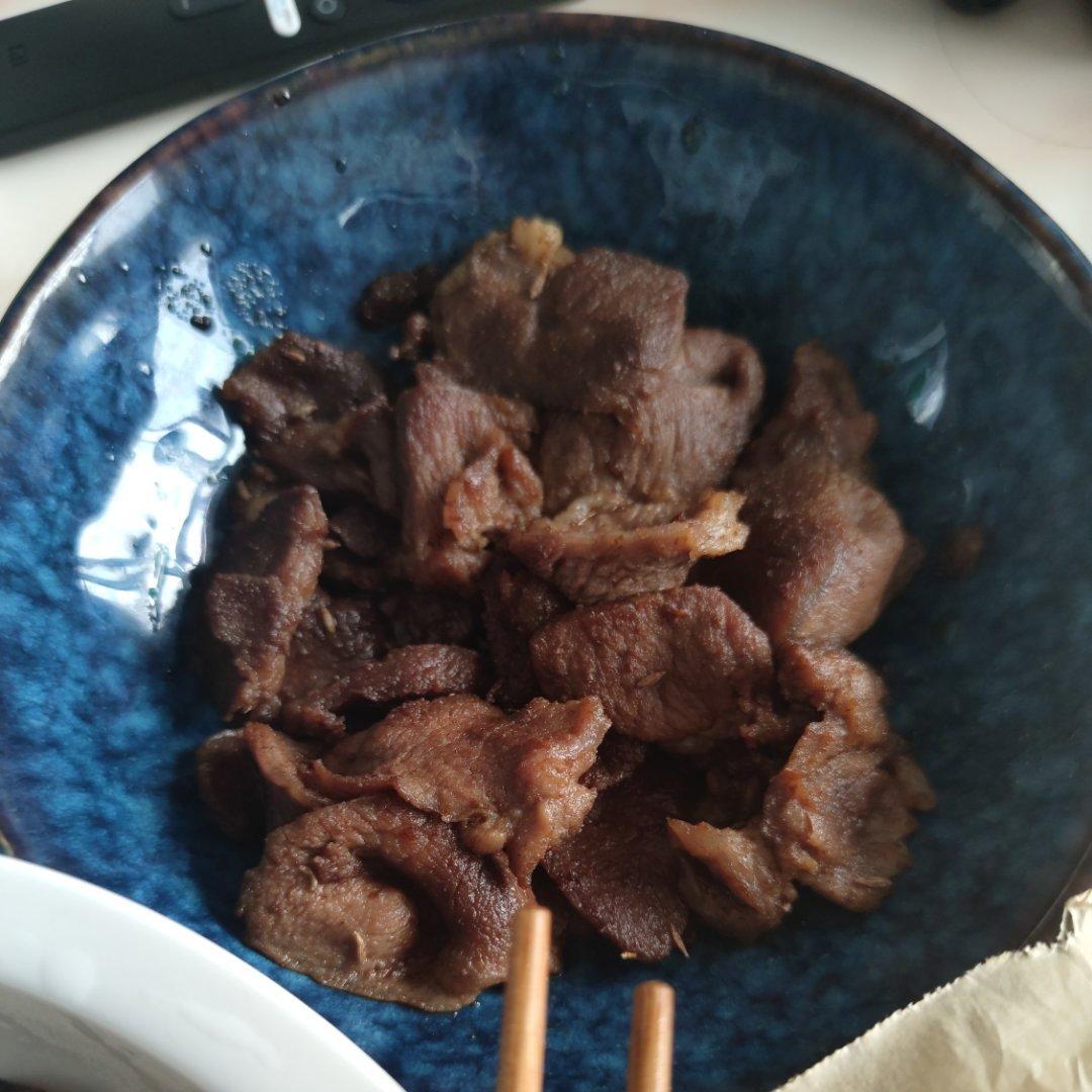 超越羊肉串的孜然爆炒羊肉