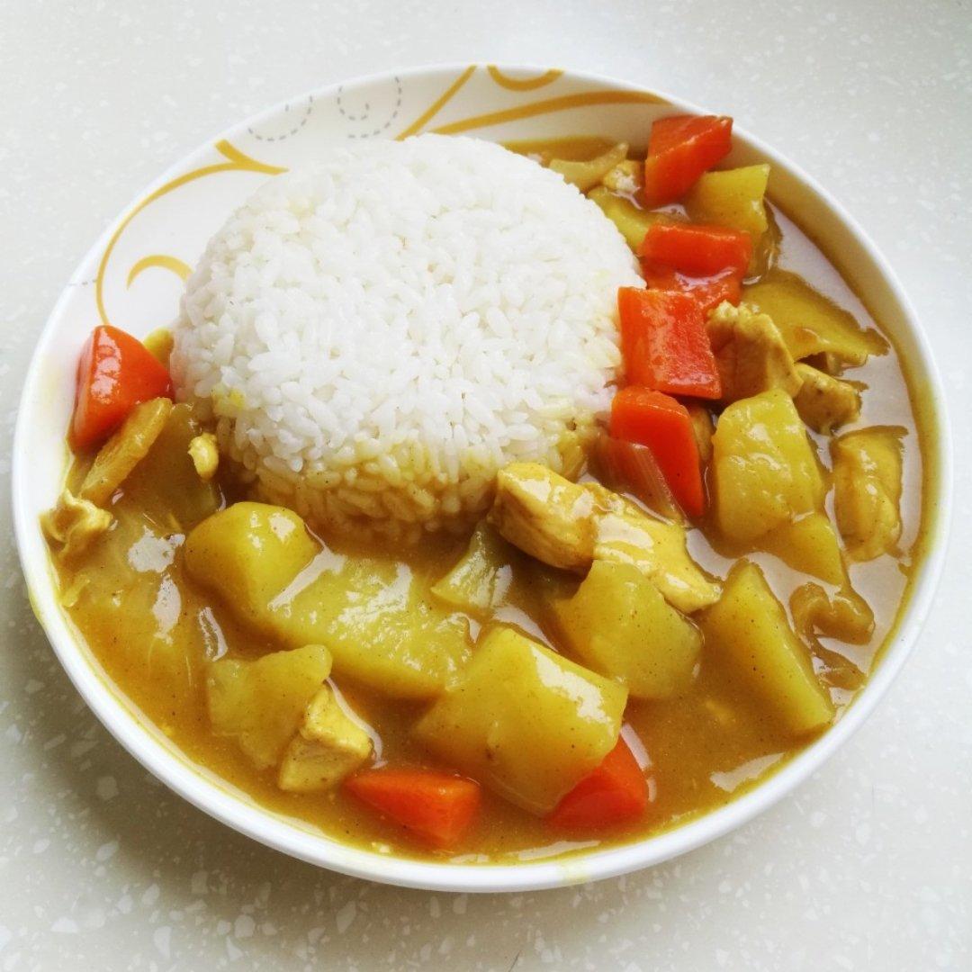 咖喱鸡肉饭