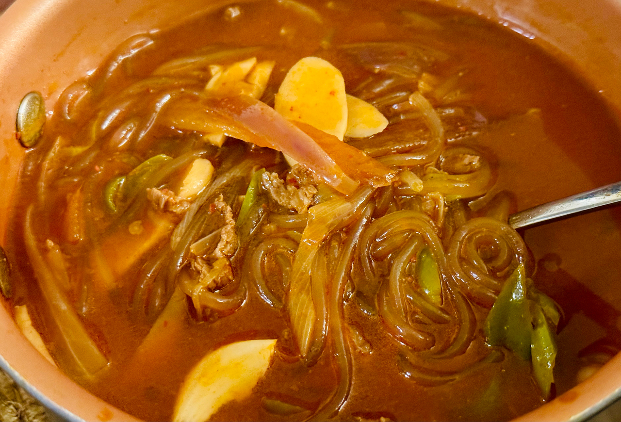 延边风味韩式辣牛肉汤的做法 步骤7