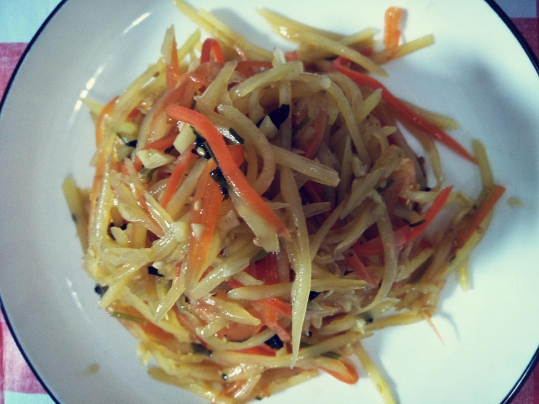 炝拌土豆丝｜减脂期也不能少的优质碳水