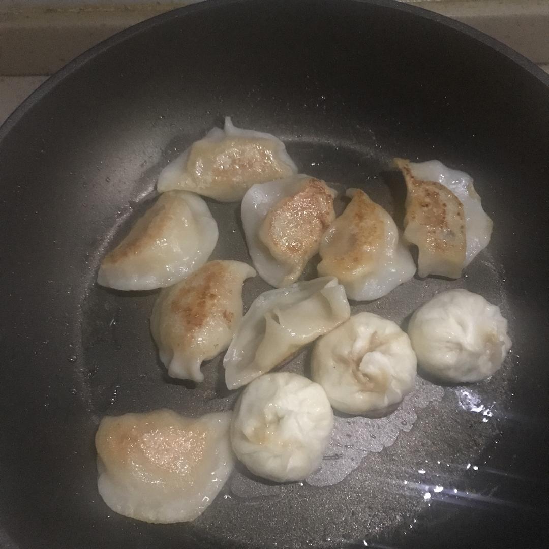 超级简单做煎饺
