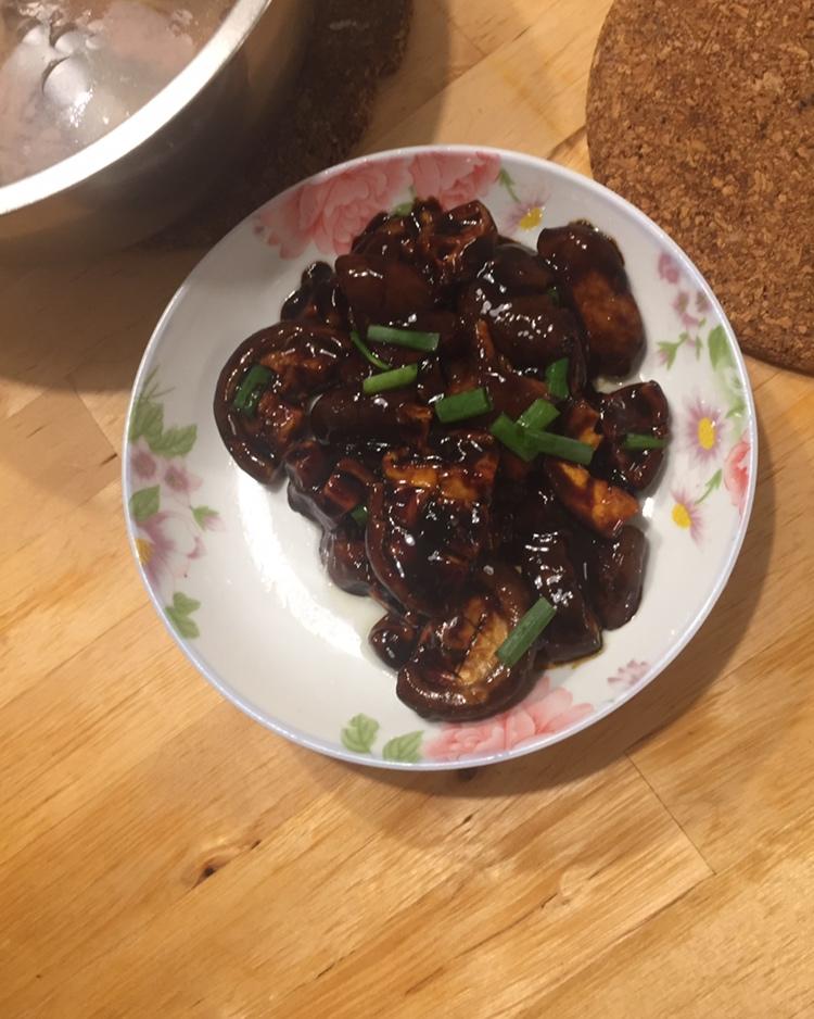 鲜嫩多汁，比鲍鱼还好吃红烧香菇