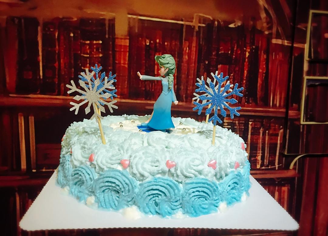 kk小诅咒做的冰雪奇缘主题双层蛋糕frozen艾莎