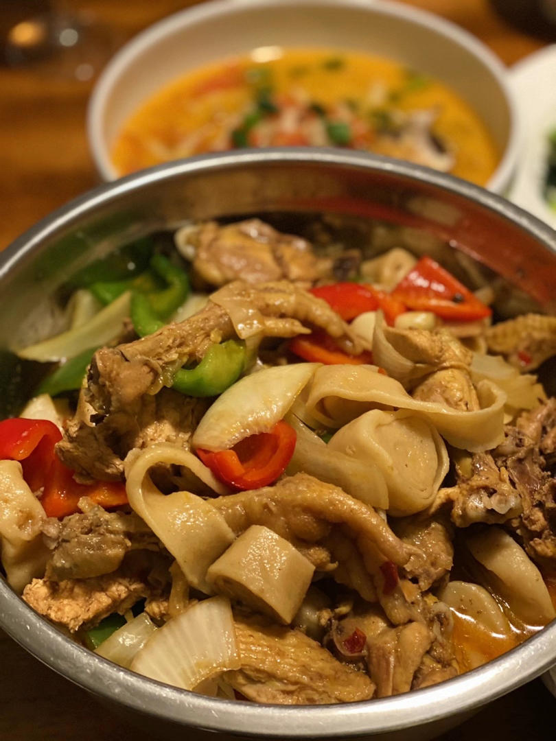 鸡肉垫卷子（超好吃焖面）