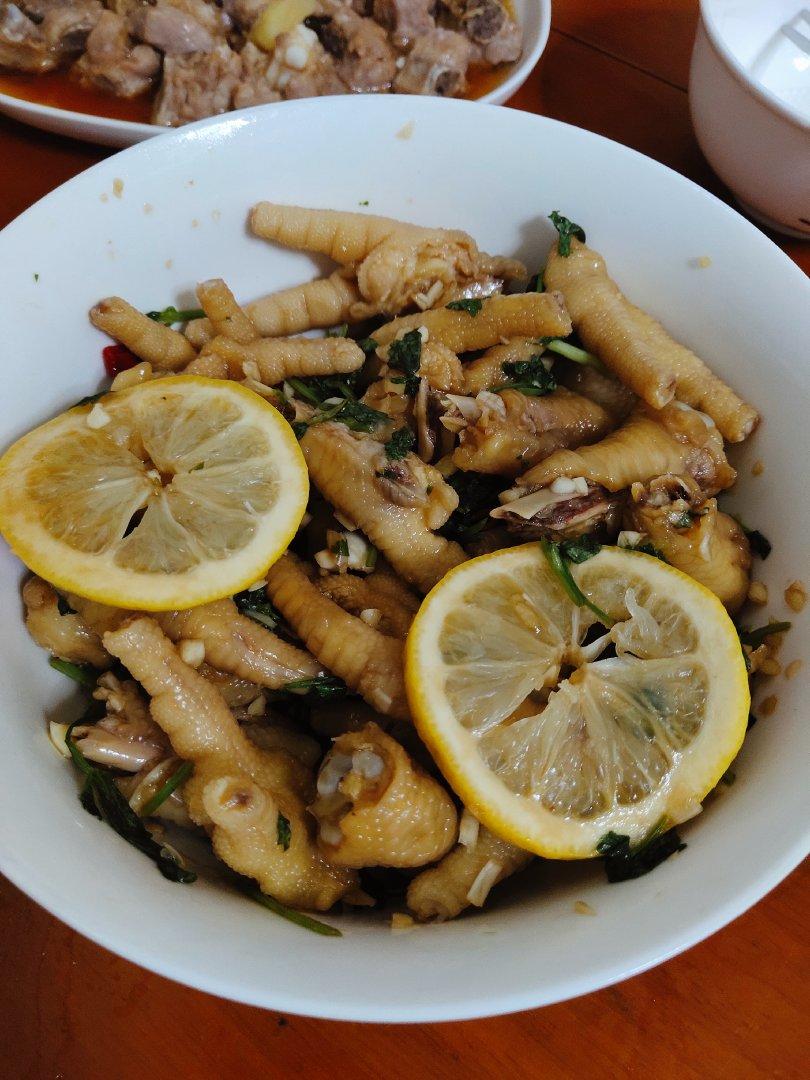 停不下来的秘制凉拌鸡爪