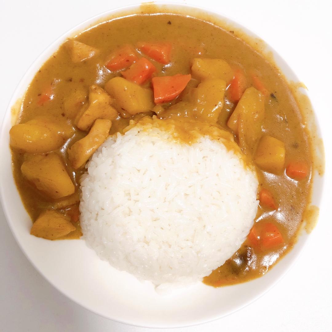 咖喱鸡肉饭