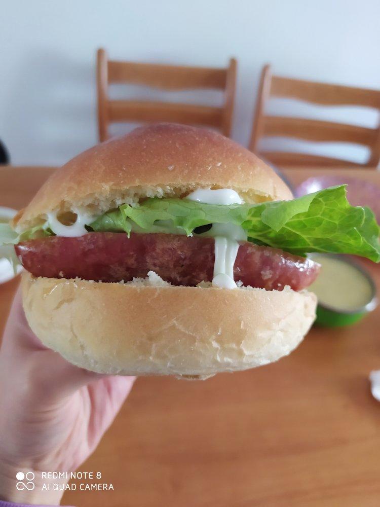 葱香芝士肠仔包