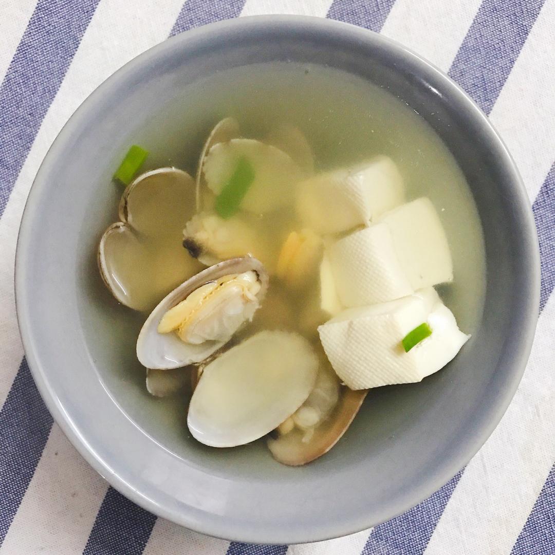 蛤蜊豆腐汤
