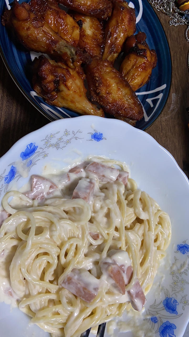 奶油蘑菇培根意大利面