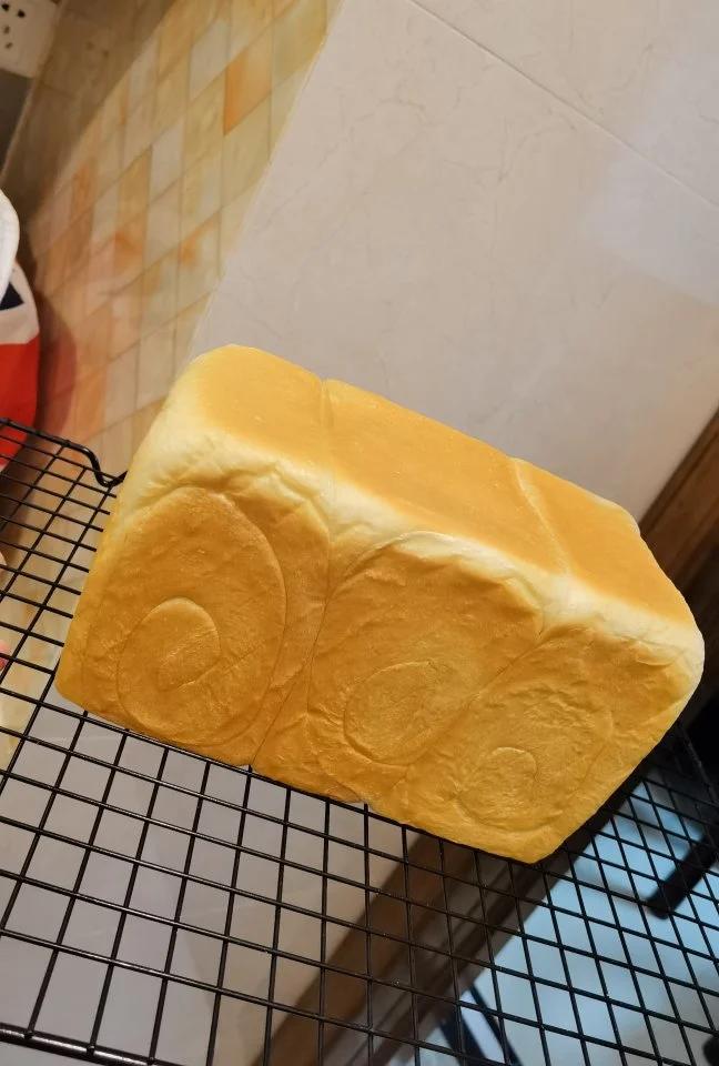 《Tinrry+》软绵绵的白吐司