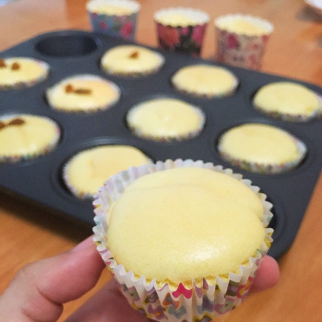 不塌不皱的光滑圆润版纸杯戚风（内含减糖版宝宝可吃）