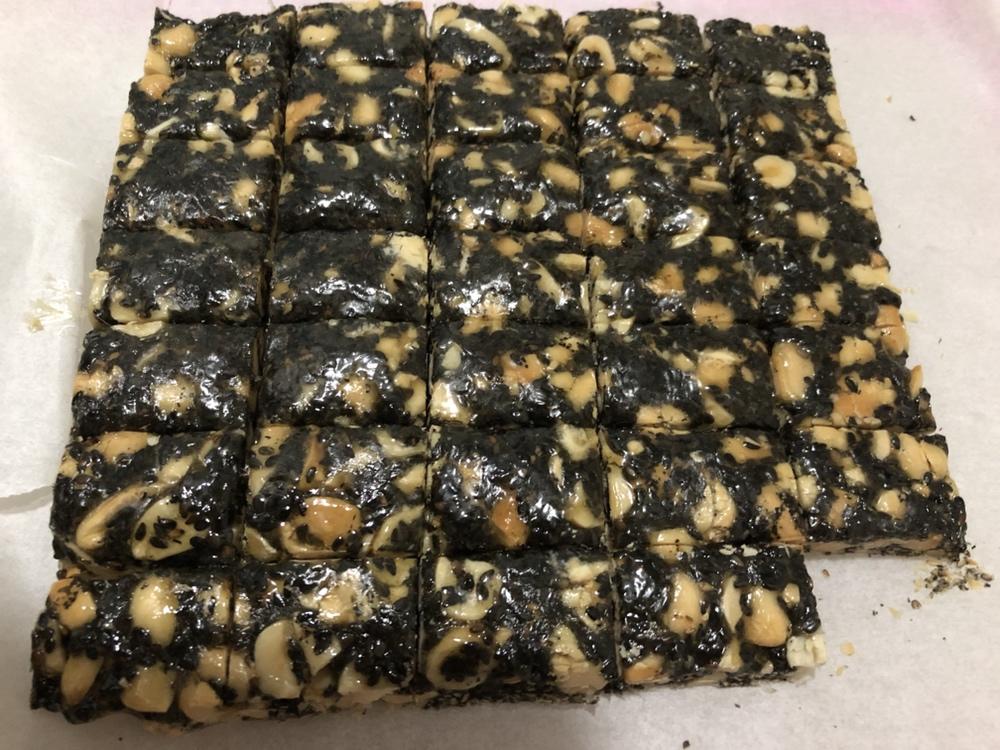黑芝麻花生糖