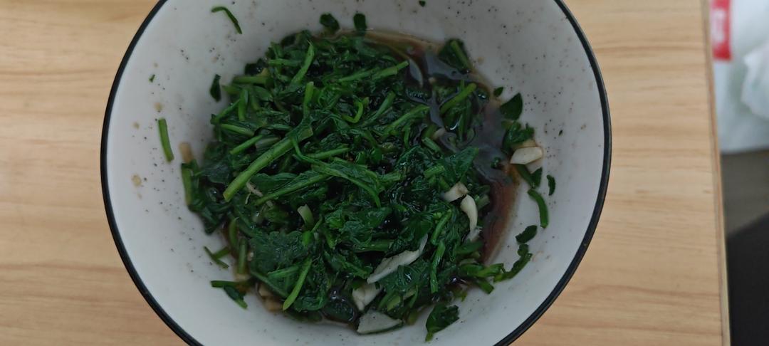 春天野菜香：凉拌荠菜