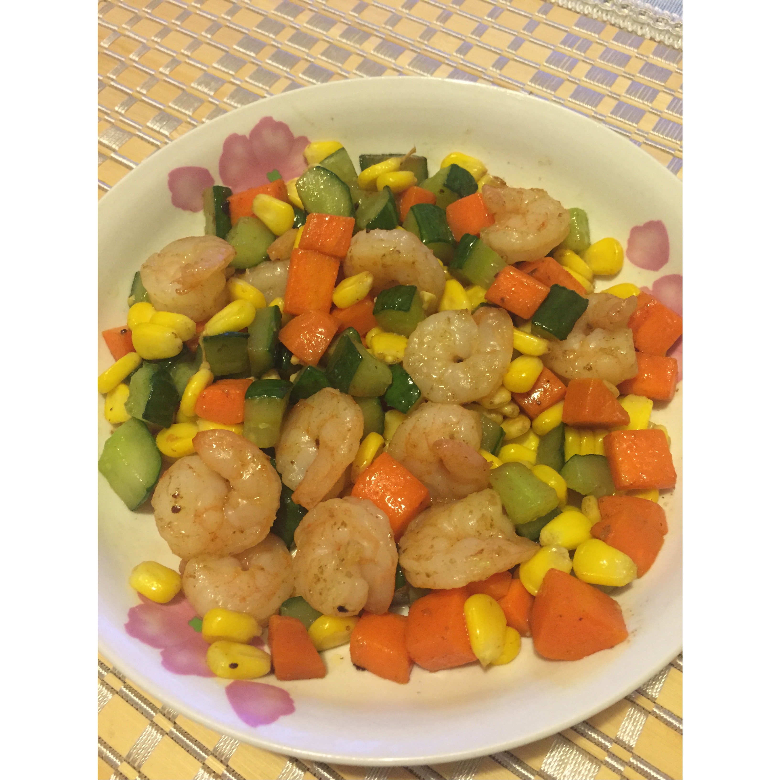 三色炒虾仁