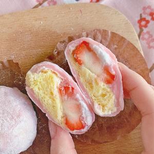 罗森便利店同款🍓草莓冰皮月亮蛋糕|雪媚娘的做法 步骤1
