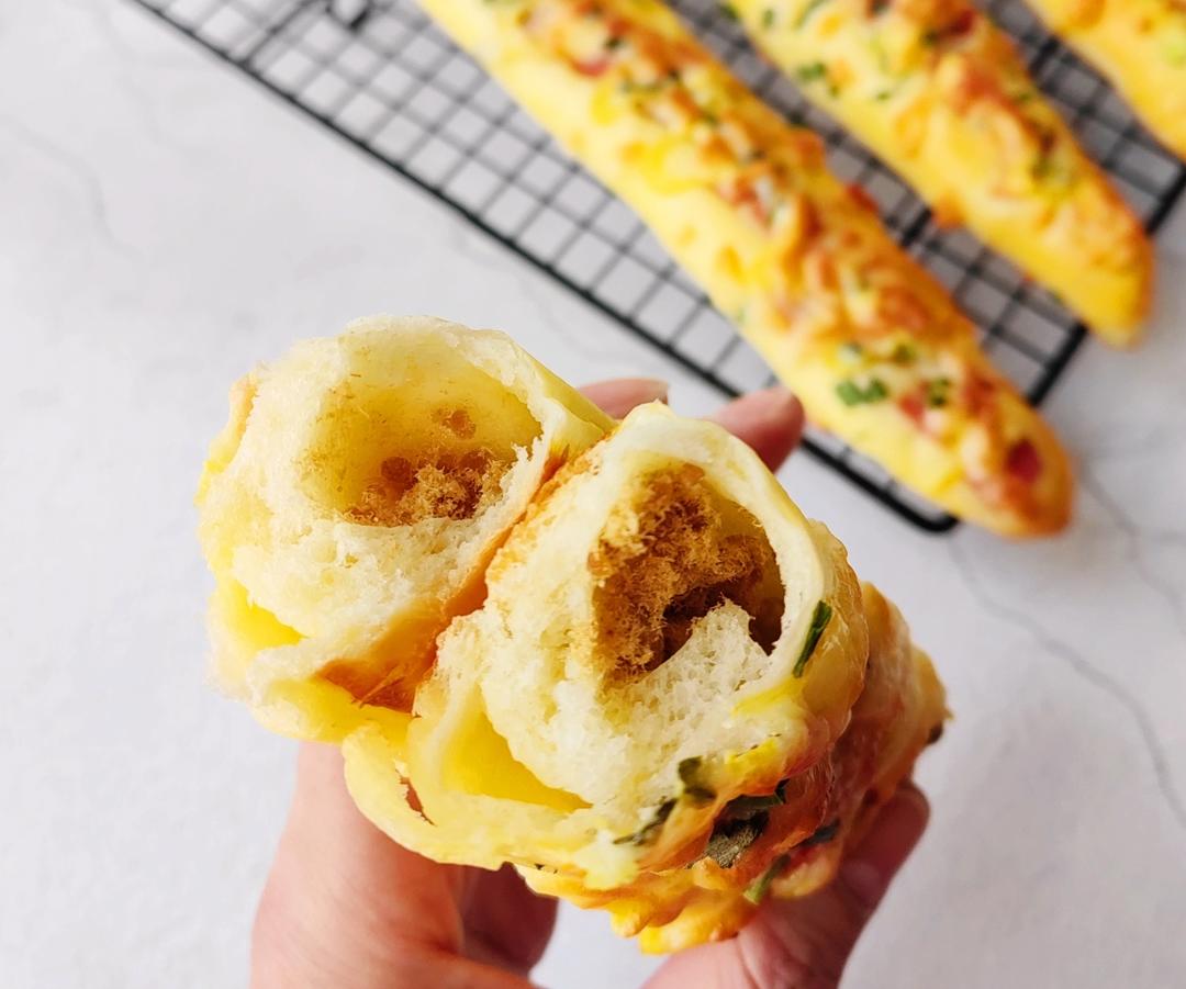 香葱芝士培根肉松面包条