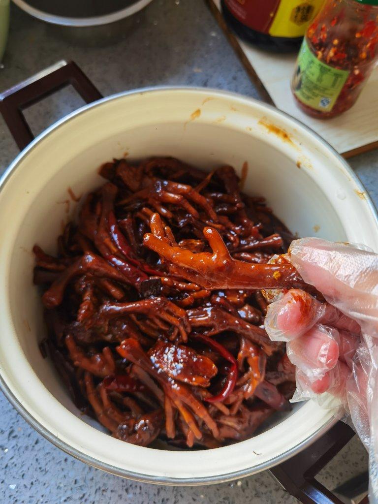 “销魂”卤鸡爪