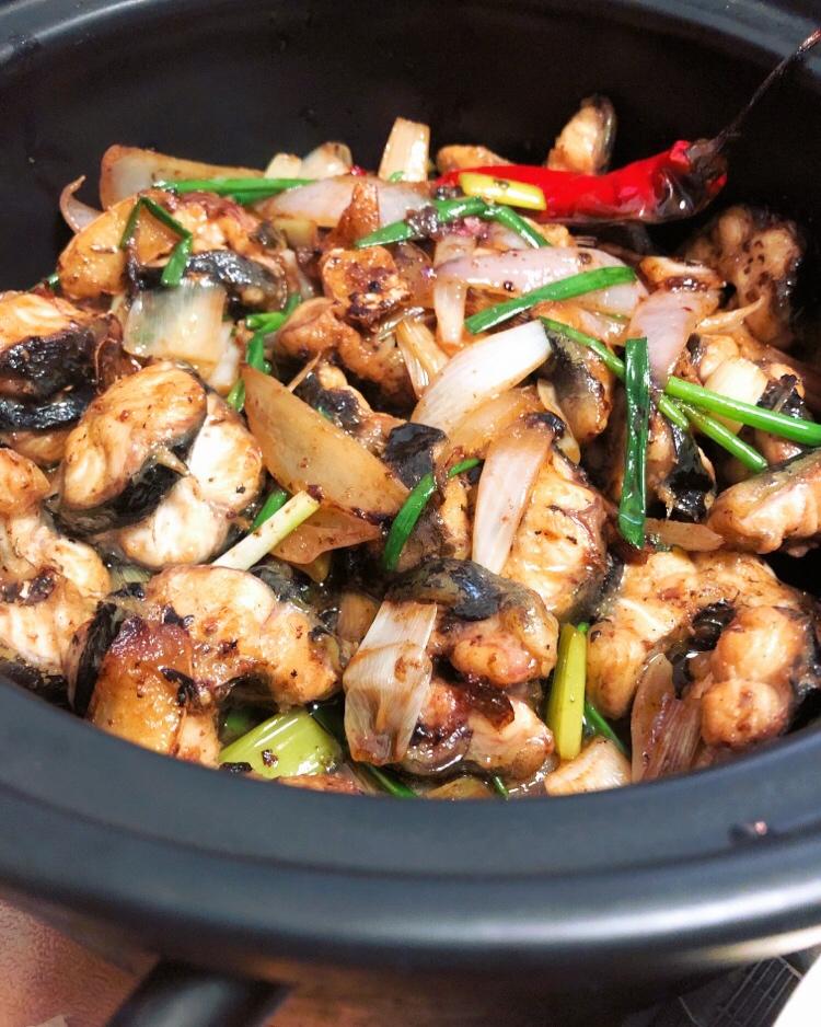 豉油鸡汁鳗鱼煲