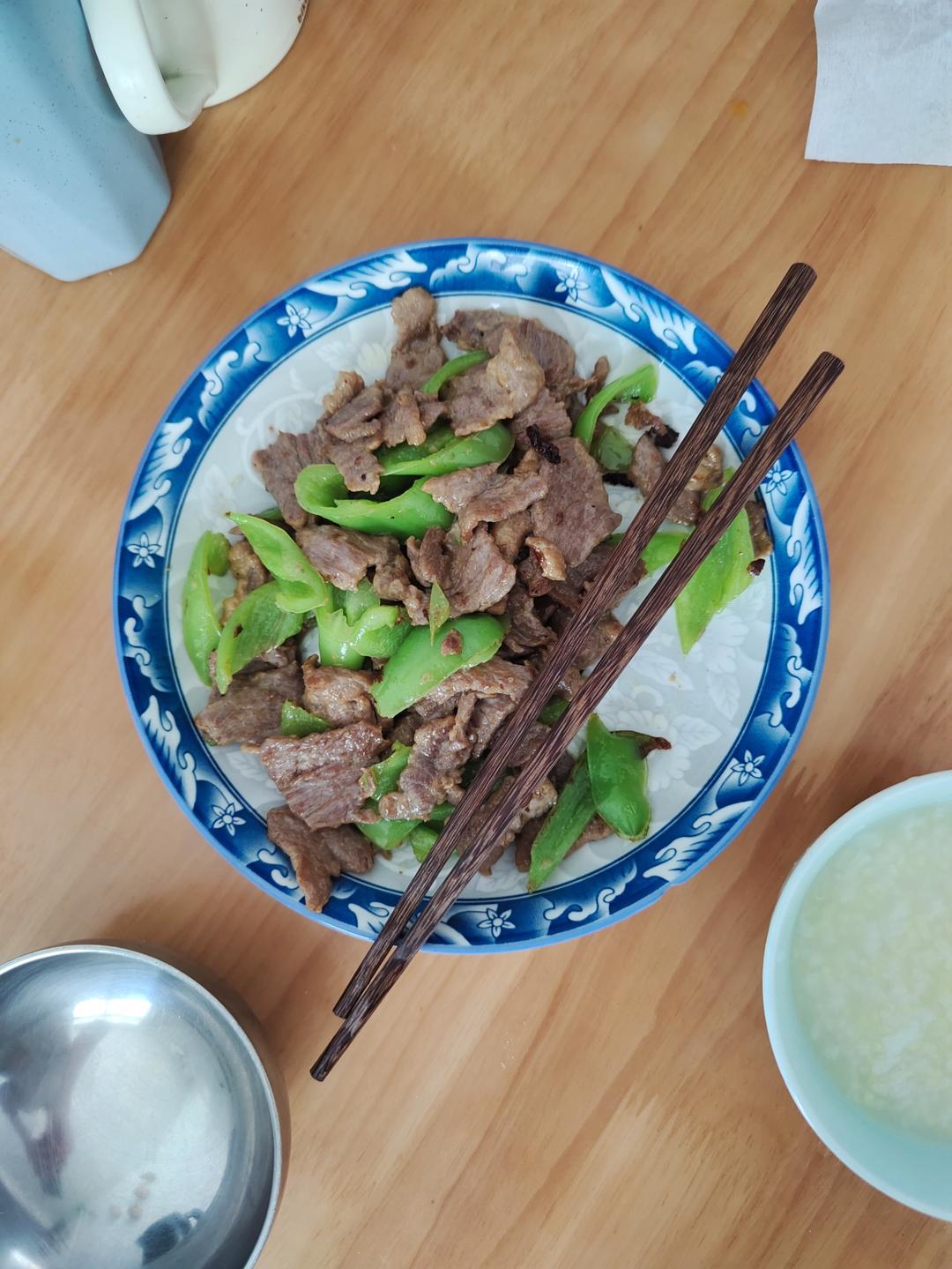 牛肉嫩滑不柴不硬的家常处理方法 30年经验大师小秘方
