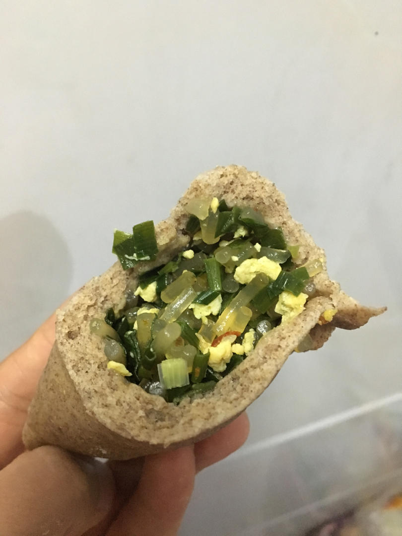 韭菜鸡蛋馅包子
