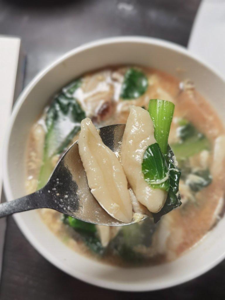 肉丝蘑菇青菜面疙瘩汤