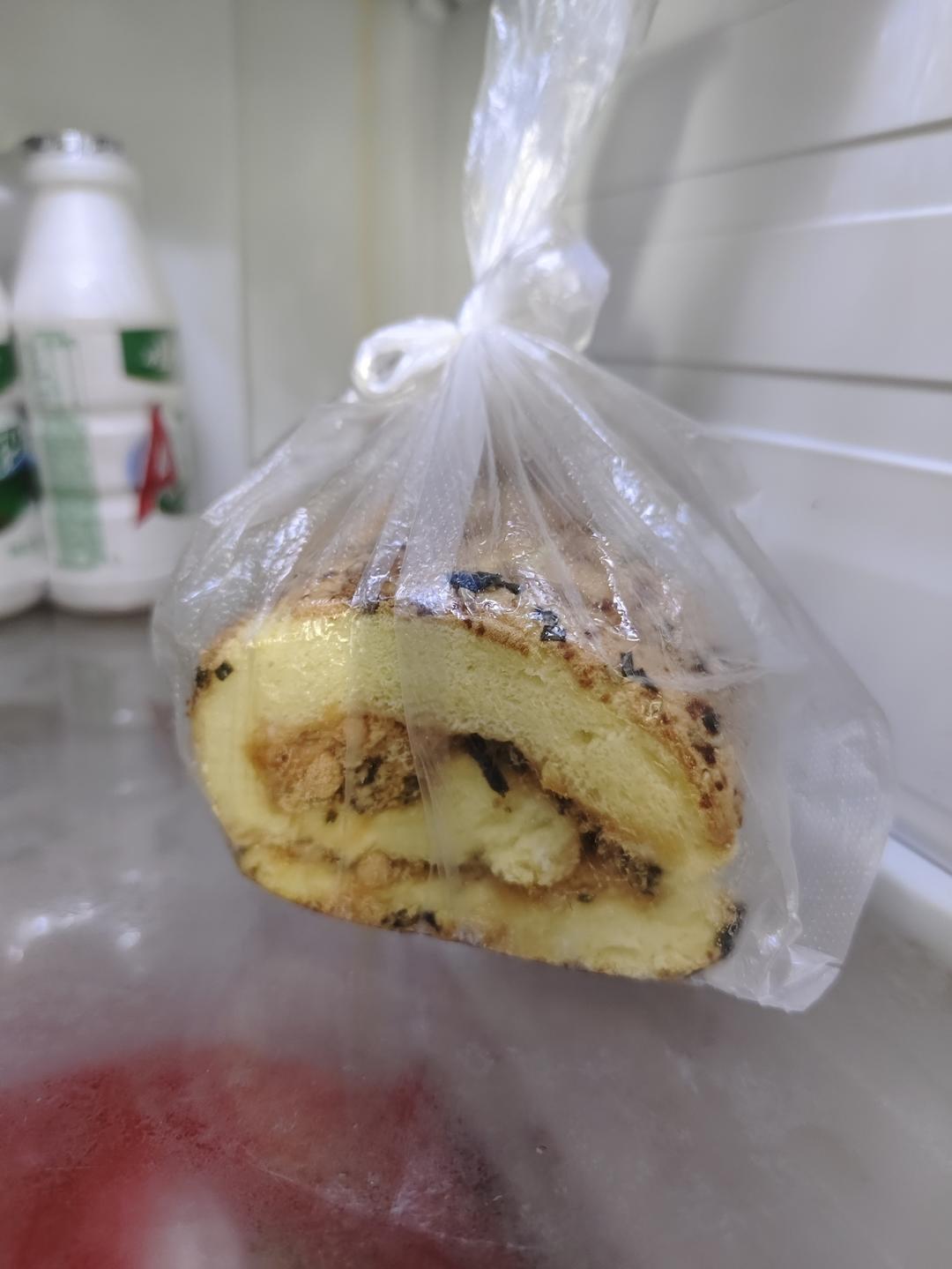 香葱海苔肉松芝麻蛋糕卷