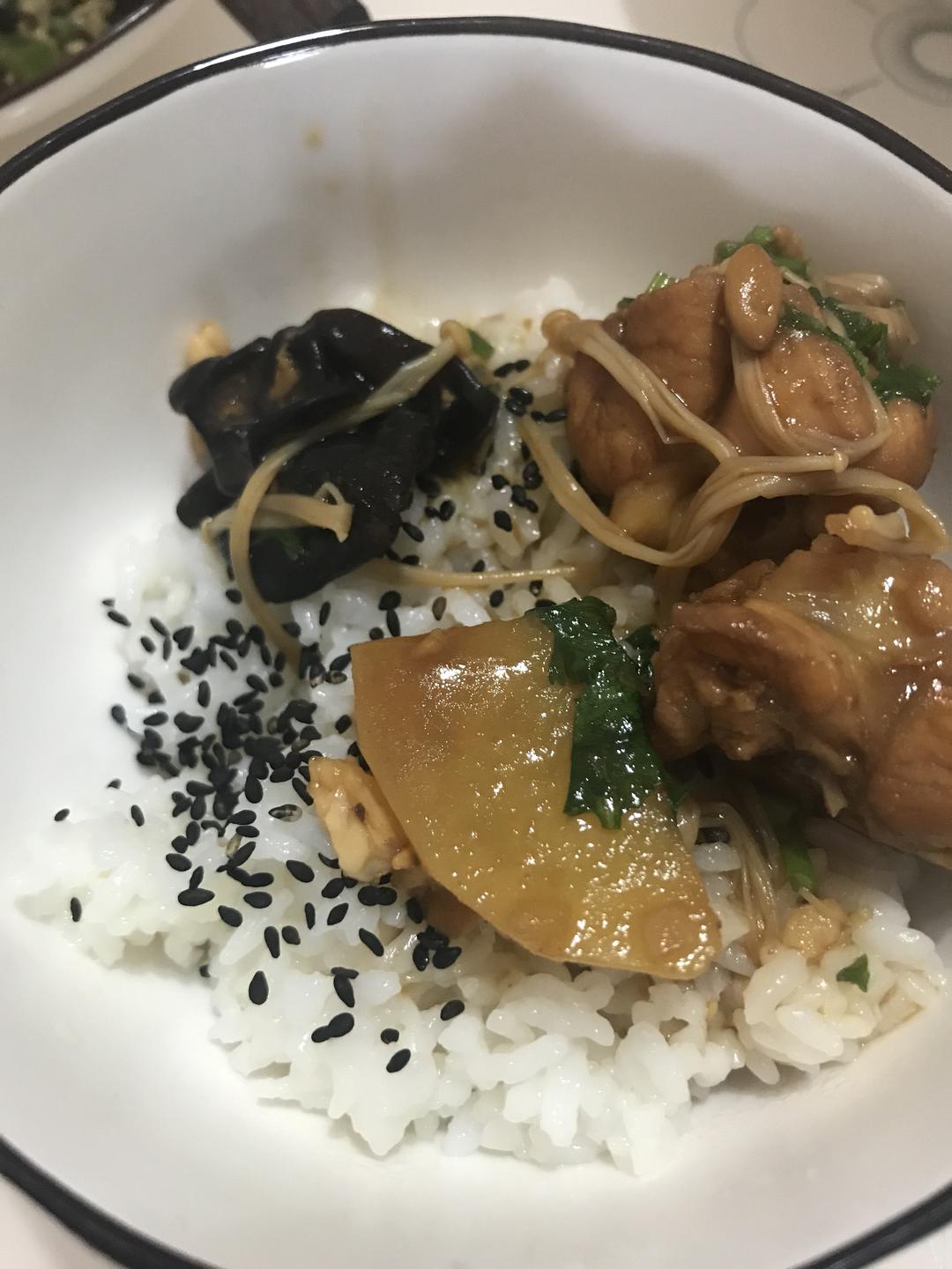 黄焖鸡米饭