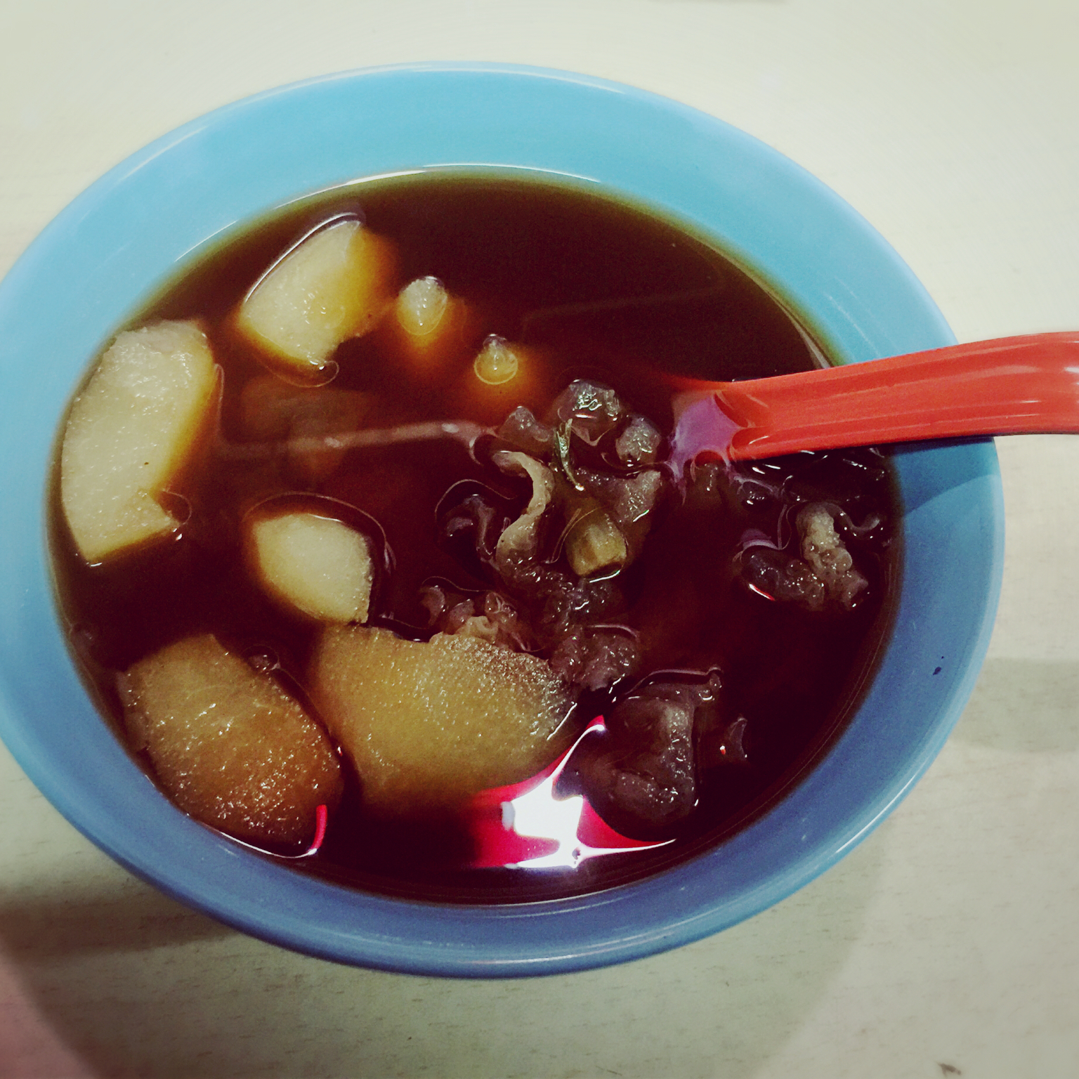 冰糖银耳雪梨汤