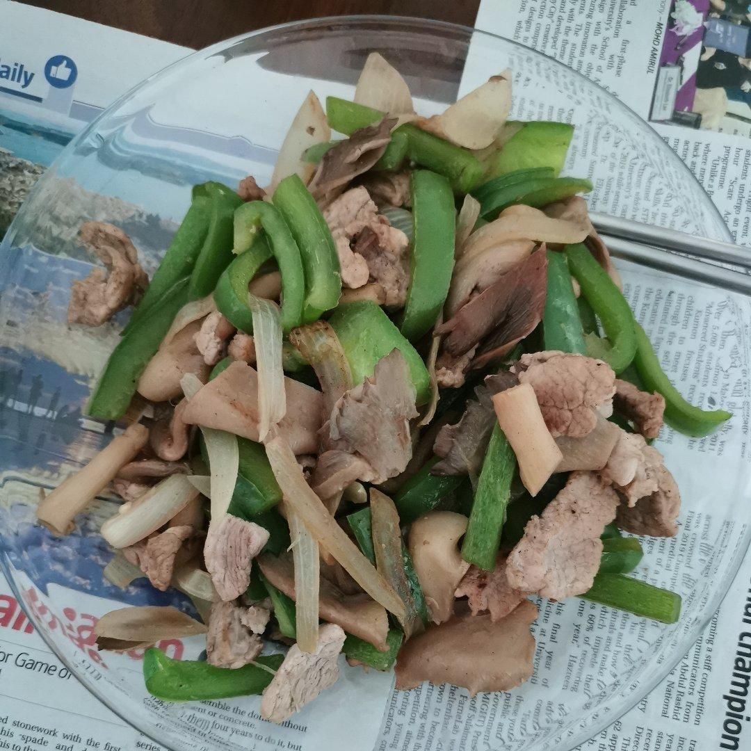 家常平菇炒肉