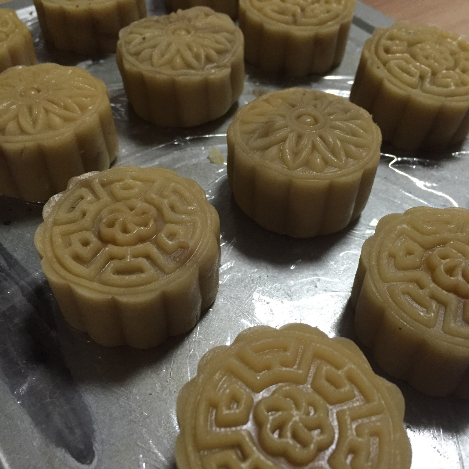 广式月饼—蛋黄莲蓉月饼