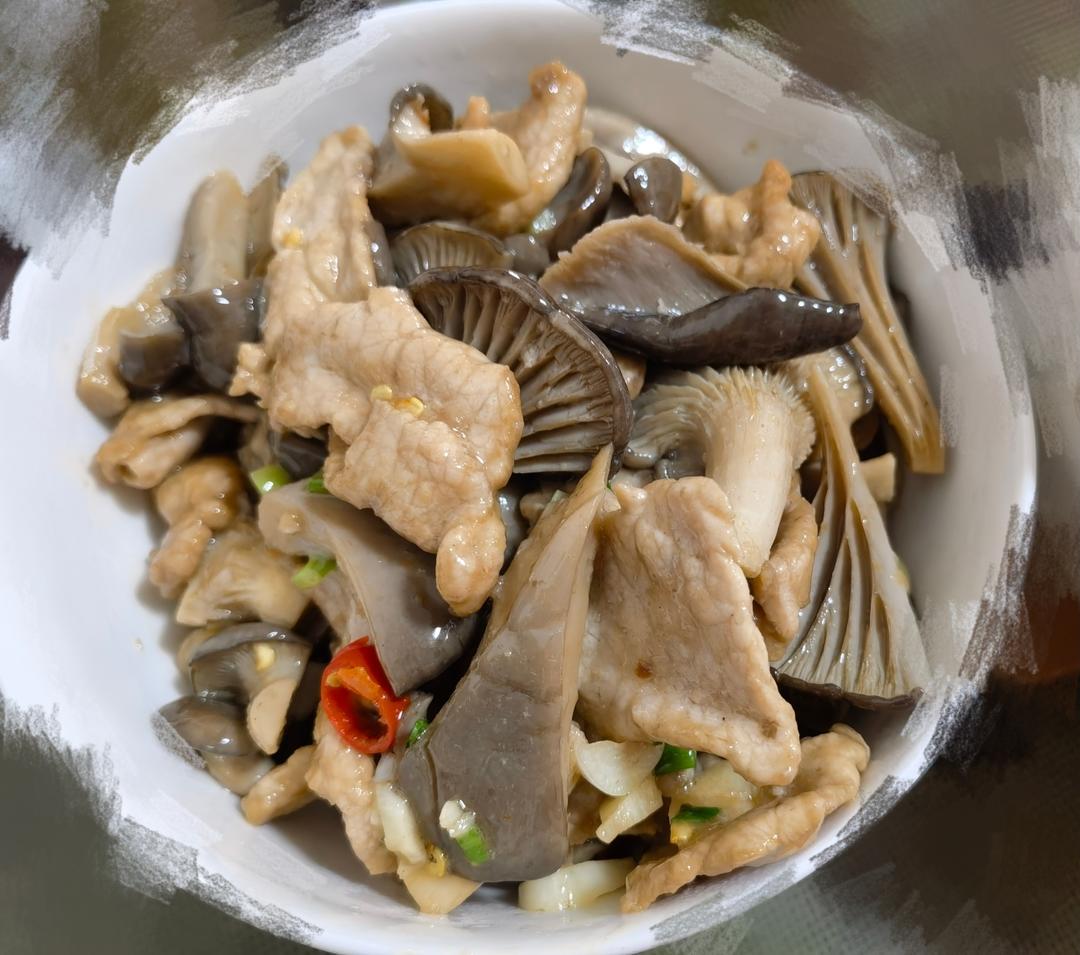平菇炒肉片