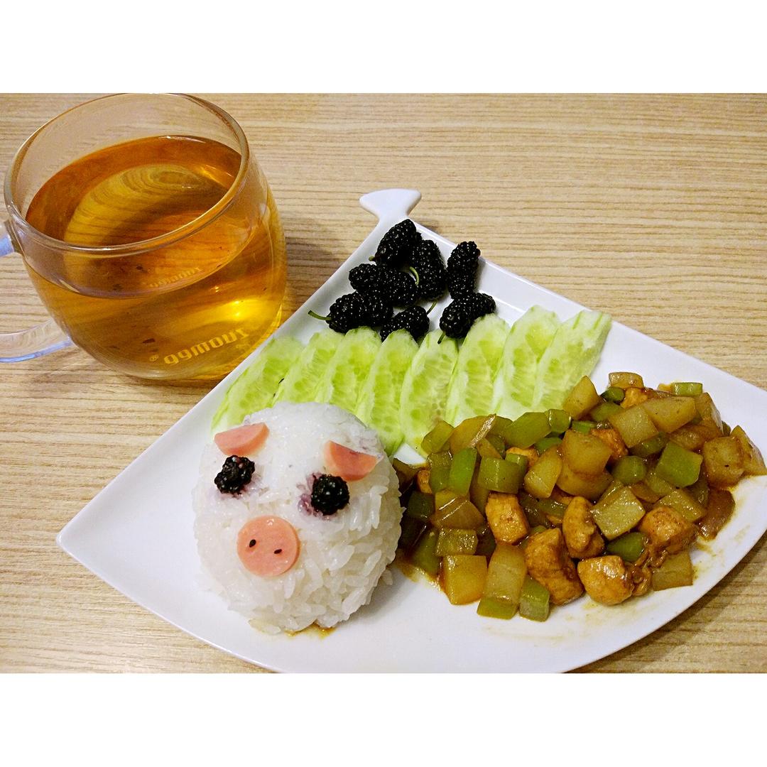 创意小猪咖喱饭团