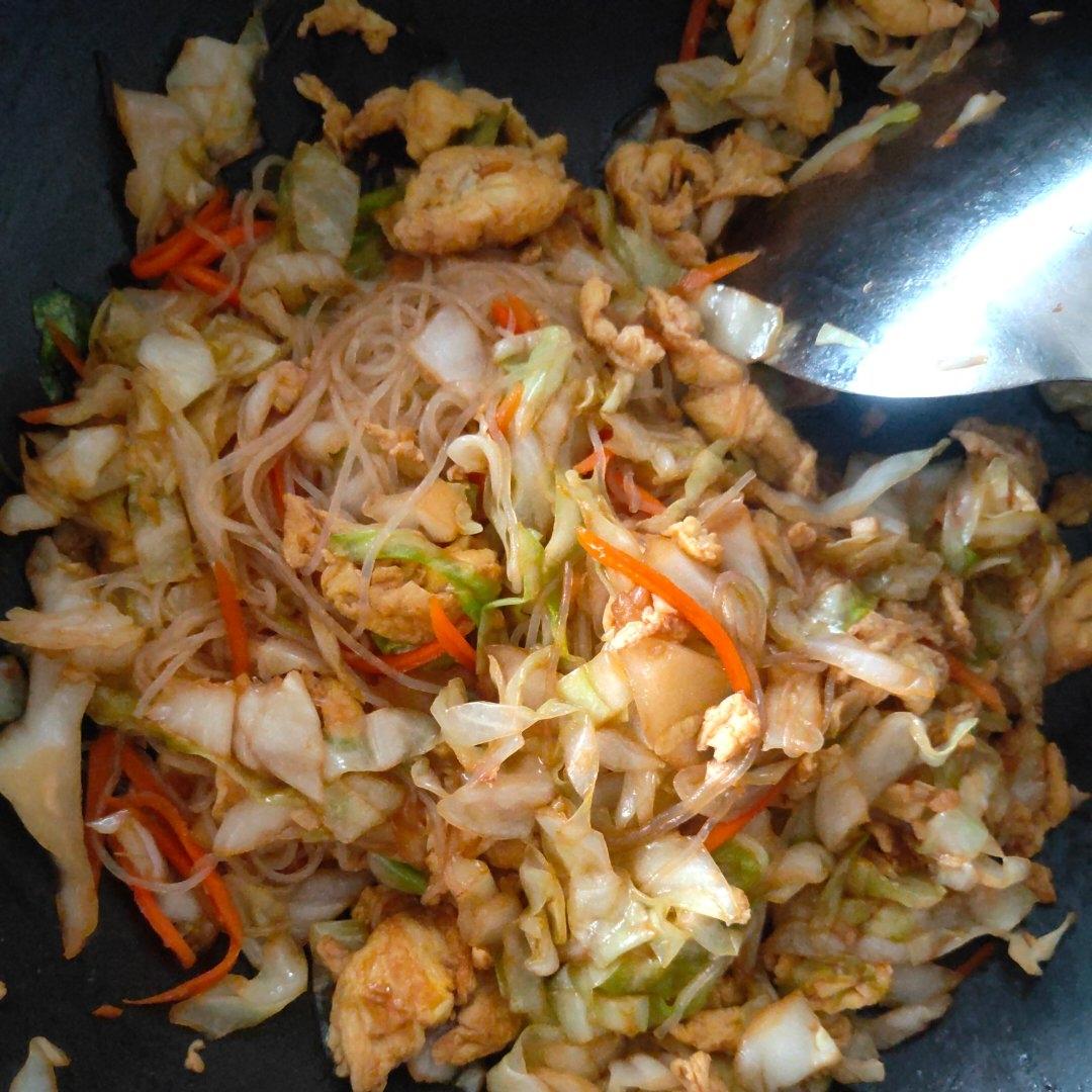 头菜粉条炒鸡蛋