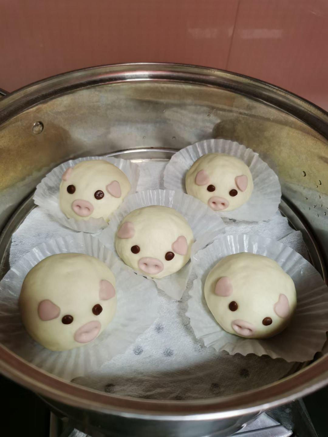 猪猪🐷奶黄包（内附简单超好吃的奶黄馅做法）