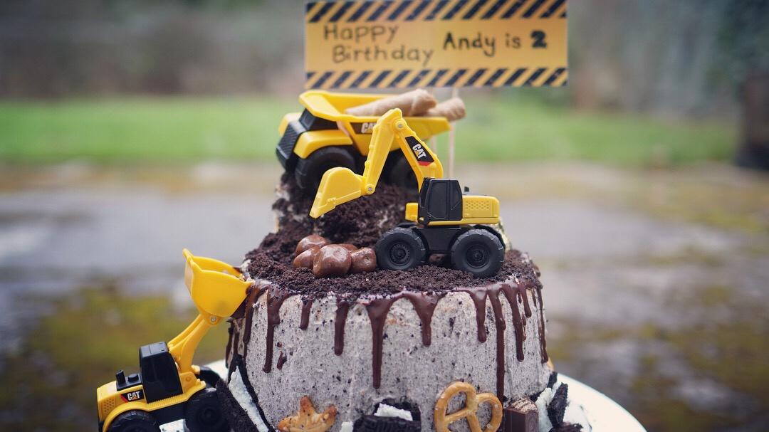 工程车生日蛋糕