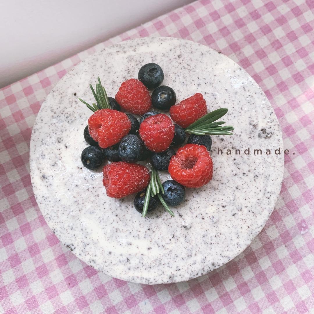 【奥利奥冻芝士蛋糕】拯救新手的免烤美味甜点