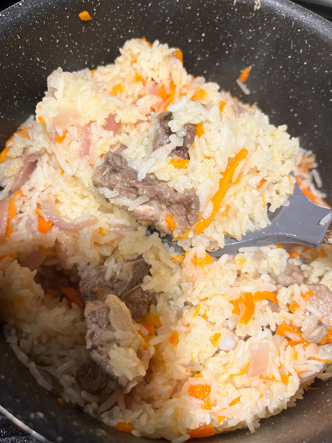 新疆羊排抓饭（出锅后米粒分明的秘密）