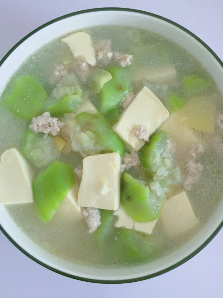 丝瓜豆腐瘦肉汤
