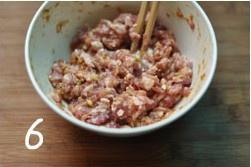 蚝汁豆腐猪肉黄瓜盅的做法 步骤5