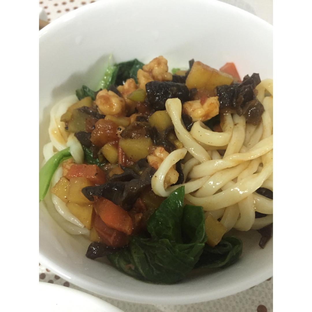 杂蔬打卤菠菜面