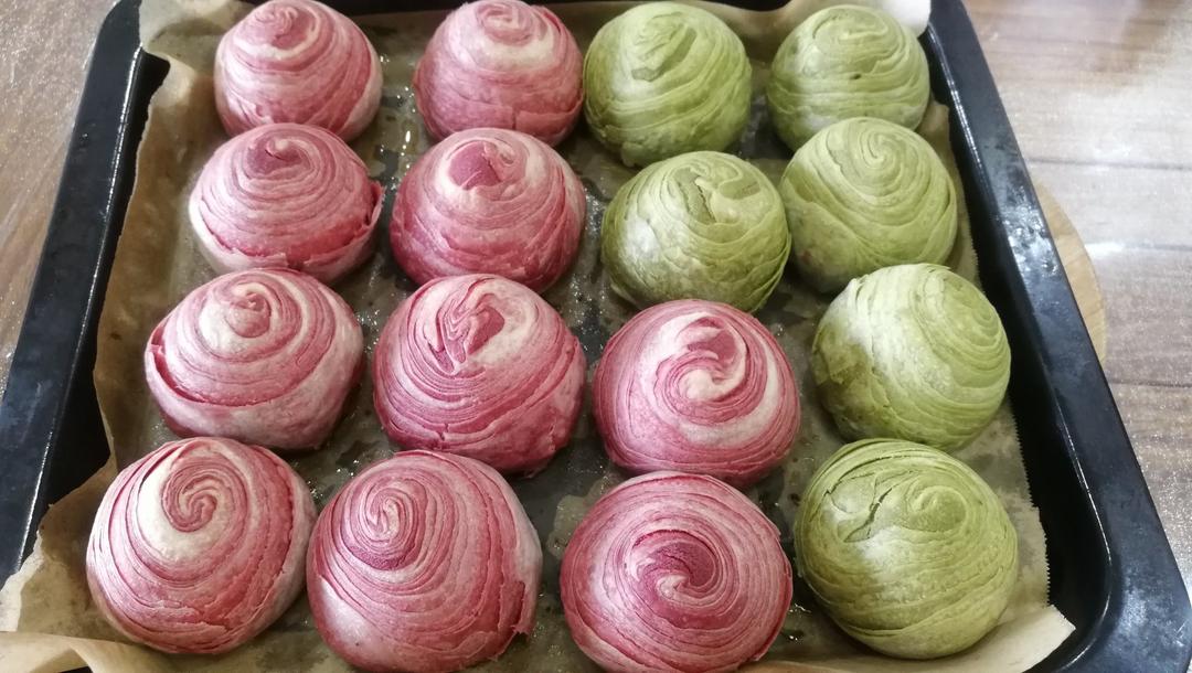 蛋黄酥~紫薯、抹茶、原味~花好月圆，中秋快乐~内附一次做六色蛋黄酥方法~