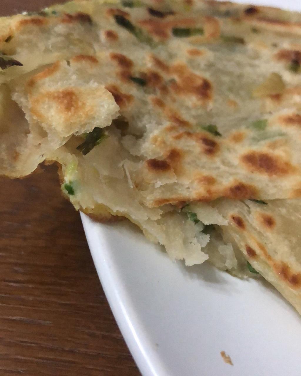 鸡蛋葱油饼