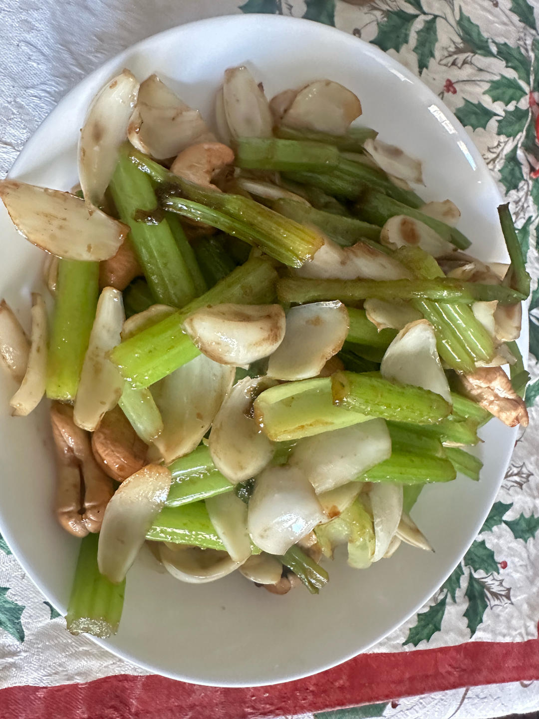 西芹百合炒腰果